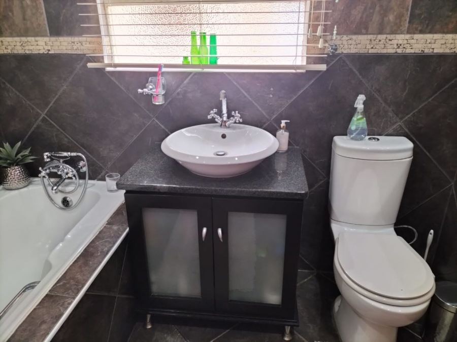 3 Bedroom Property for Sale in Parys Free State